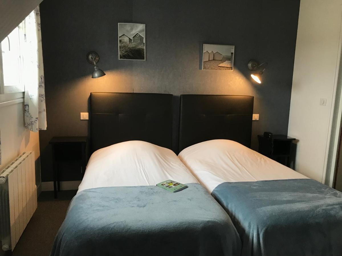 Logis Hotel-Restaurant Les Airelles Neufchâtel-en-Bray Buitenkant foto